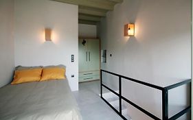 New Guesthouse In Emporios